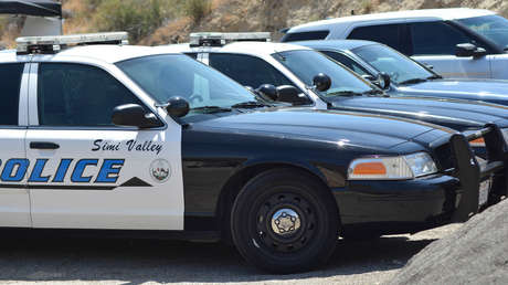 Regresa del trabajo y descubre que hay una mujer malherida, un hombre y perro muertos y una amenaza de bomba en la pared de su casa