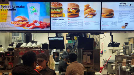 Resulta drogado tras tomar un vaso de té en McDonald's