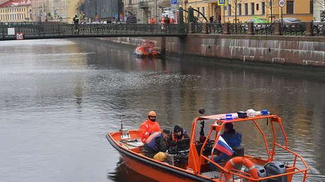 VIDEO: Momento en el que el historiador ruso asesino bota al río los restos descuartizados de su estudiante