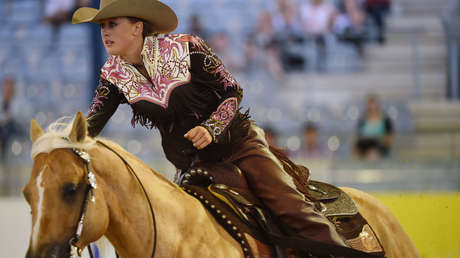 La hija de Schumacher homenajea a su padre con su propia 'Fórmula 1' (VIDEO)