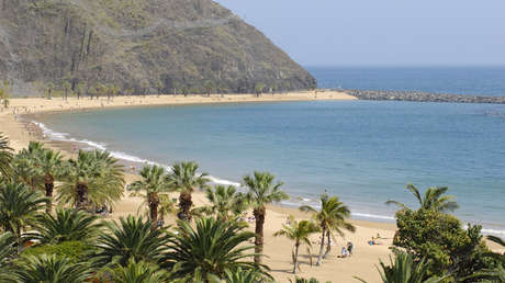 "40 años dando vueltas": Encuentran en una costa española un envase de yogur de 1980