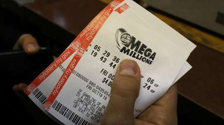 Un británico regala dos boletos de 'rasca y gana' a su mujer enferma y ganan más de un millón de dólares