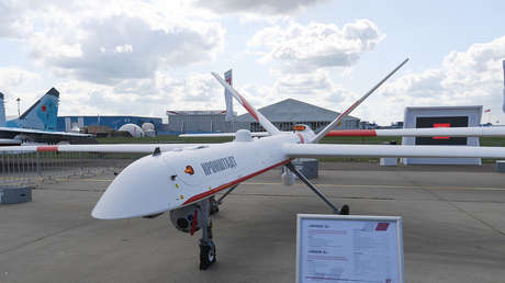 VIDEO: Un dron militar se estrella cerca de casas en un pueblo ruso