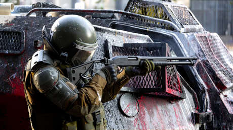 Anuncian una querella por "homicidio" contra carabineros tras la muerte de un joven en las protestas en Chile