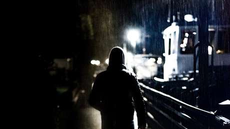 Víctima de la brutal agresión en España sostiene que le pagaron 5 euros por recibir un "cachetón"