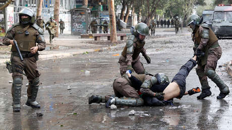 "Se matan células buenas y malas": Un jefe de Policía de Chile compara el uso de armas antimotines con un tratamiento para el cáncer