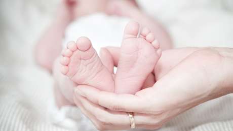 "No hace ruido por las noches": La Policía de EE.UU. investiga un anuncio de venta de un bebé recién nacido por 500 dólares