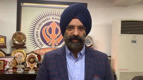 "Acoso y discriminación": Político indio insta a preguntar a España por el trato a un piloto sij al que se pidió quitarse el turbante en el aeropuerto