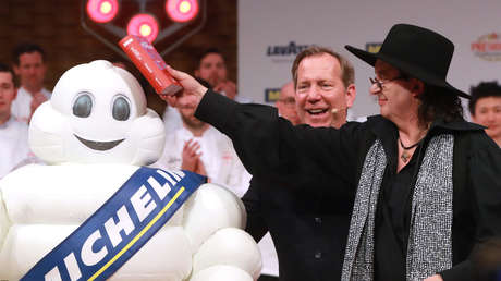 Escándalo por un suflé: un famoso chef francés denuncia a la guía Michelin tras perder una estrella