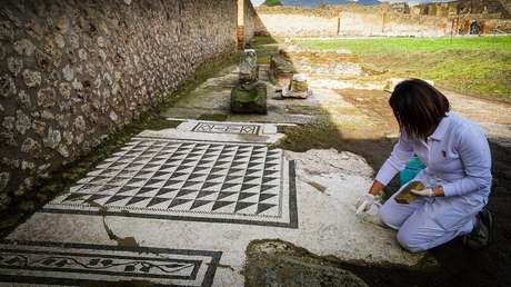 Abren al público en Pompeya los baños termales donde aparecieron los restos de un niño que se escondió de la erupción