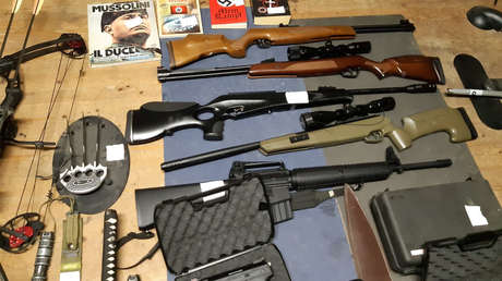 Pancartas con esvásticas, explosivos y armas: descubren en Italia un complot para formar un partido nazi