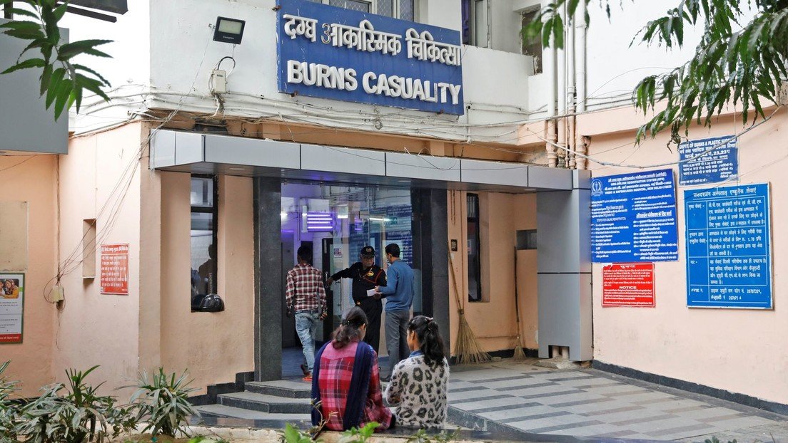 Una joven india acusa a su pariente de violarla y de causarle quemaduras en el 90 % de su cuerpo