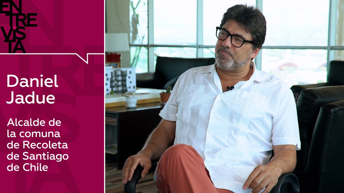 ¿Por qué la bandera mapuche se ha convertido en uno de los símbolos de la protesta en Chile? Alcalde de una comuna habla sobre el origen del estallido