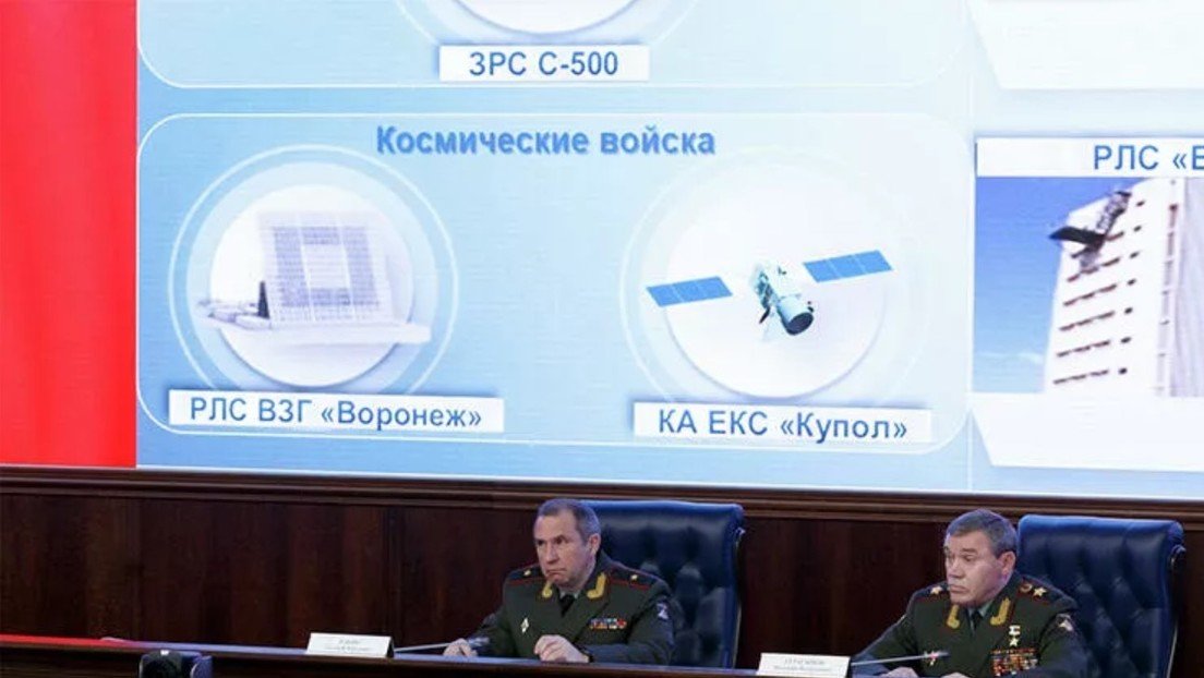 Estado Mayor ruso presenta ante agregados militares extranjeros su sistema espacial de alerta temprana Kúpol