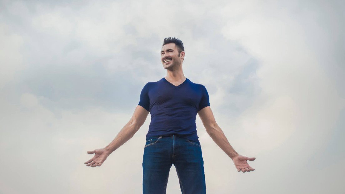 Muere Sebastián Ferrat, actor de 'El señor de cielos', a causa de una enfermedad contraída tras supuestamente comer carne de cerdo