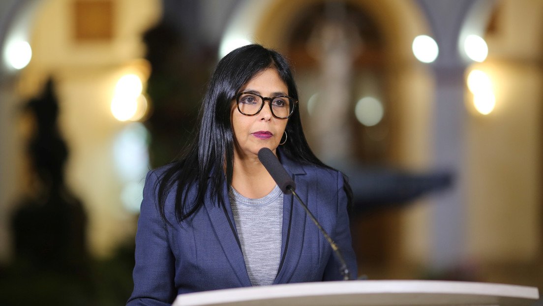 Delcy Rodríguez acusó a Bolsonaro de ser cómplice de los planes desestabilizadores contra Venezuela