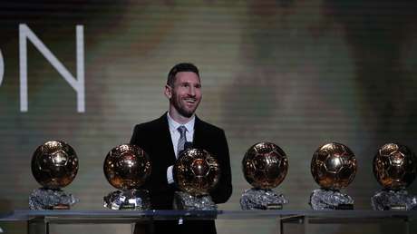 Messi logra un récord al ganar su sexto Balón de Oro