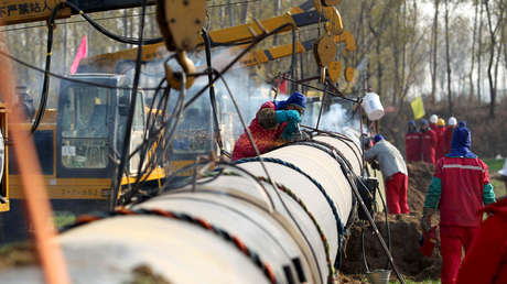 China funda un gigante de transporte de gas y petróleo y abre el sector a las inversiones