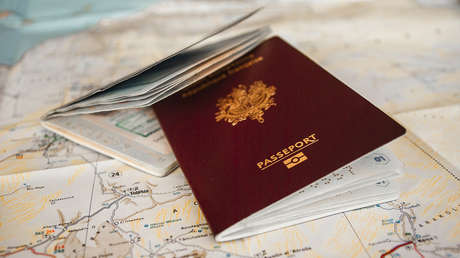 Periodista judía acusa a la Policía sueca de alterar su nariz en la foto de su pasaporte