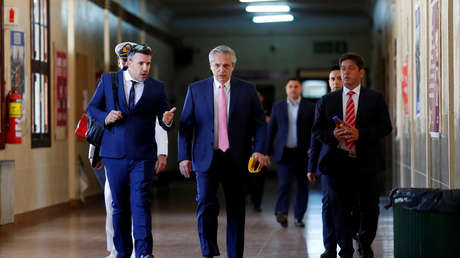 Alberto Fernández no renuncia a la docencia: el presidente acudió a la universidad a examinar a sus alumnos