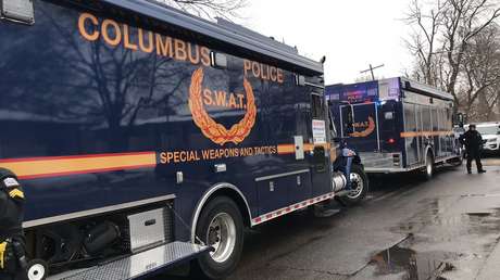 Un hombre abre fuego desde una casa contra policías en EE.UU.