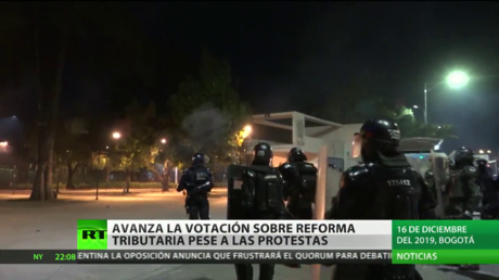 En medio de fuertes protestas avanza en Colombia la votación sobre la reforma tributaria
