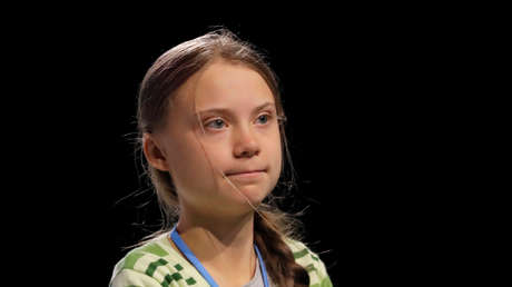 Dictan sentencia a un hombre que amenazó con dispararle a Greta Thunberg con un fusil de francotirador y soltar perros contra ella