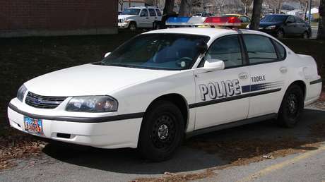 Hallan en un congelador el cadáver de un veterano de EE.UU. con una carta notariada certificando que su esposa no lo había matado