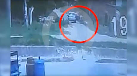 VIDEO: Intentan raptar a un niño de siete años en plena calle y su madre forcejea con los delincuentes para evitarlo