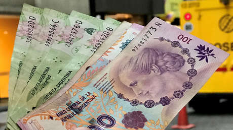 Fitch baja la calificación de Argentina a "default restringido"