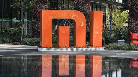 Xiaomi patenta un teléfono retráctil con pantalla flexible que puede doblar su tamaño