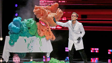 Bioquímica gana el concurso de Miss América haciendo un experimento que pidió "no repetir en casa"