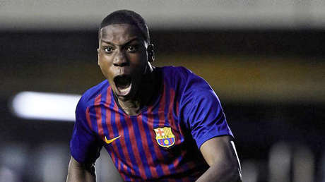 VIDEO: La próxima promesa del FC Barcelona humilla a sus rivales con dos espectaculares sombreros y un golazo ganándose la ovación de los fans