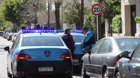 Policía captura a hombres que retuvieron a una familia durante un intento de robo en un apartamento en Buenos Aires