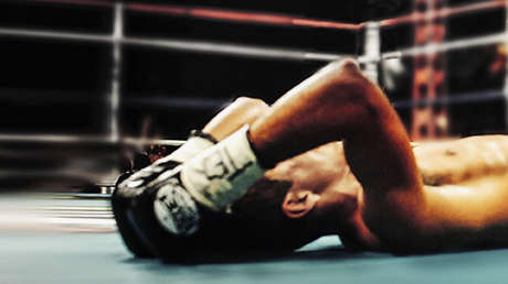 VIDEO: Boxeador de 70 años noquea a un rival mucho más joven y establece un nuevo récord mundial