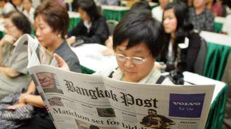 Condenan a dos años de prisión a una periodista tailandesa por difamar a una granja avícola