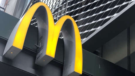 Personal de un McDonald's salva a una mujer de sufrir agresión tras pronunciar 'ayuda' en la ventanilla de pedidos