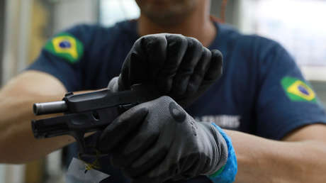 La posesión de armas en Brasil casi se duplica en los primeros 11 meses de presidencia de Bolsonaro