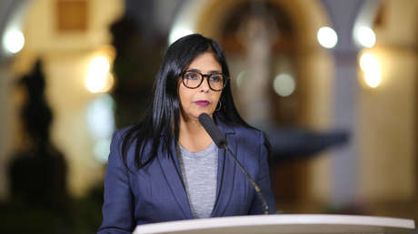 Delcy Rodríguez acusó a Bolsonaro de ser cómplice de los planes desestabilizadores contra Venezuela