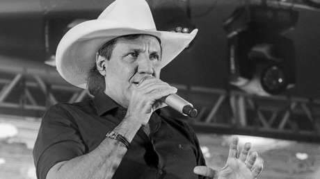Un cantante brasileño muere tras sufrir un infarto en pleno concierto