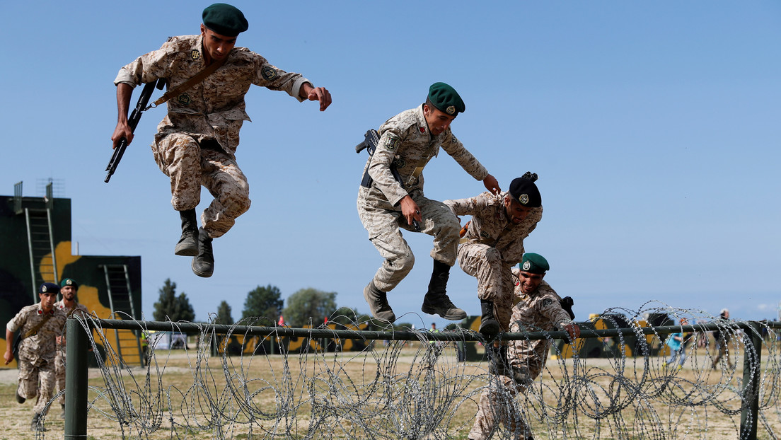 Jameneí tras las amenazas de Trump: "No buscamos guerra, pero si alguien nos amenaza, lo confrontaremos y atacaremos sin vacilar"