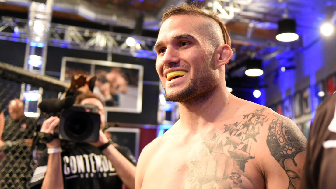 "No voy a ser tan boludo de llevar un dólar para Argentina": la polémica frase de un luchador tras ganar una pelea millonaria