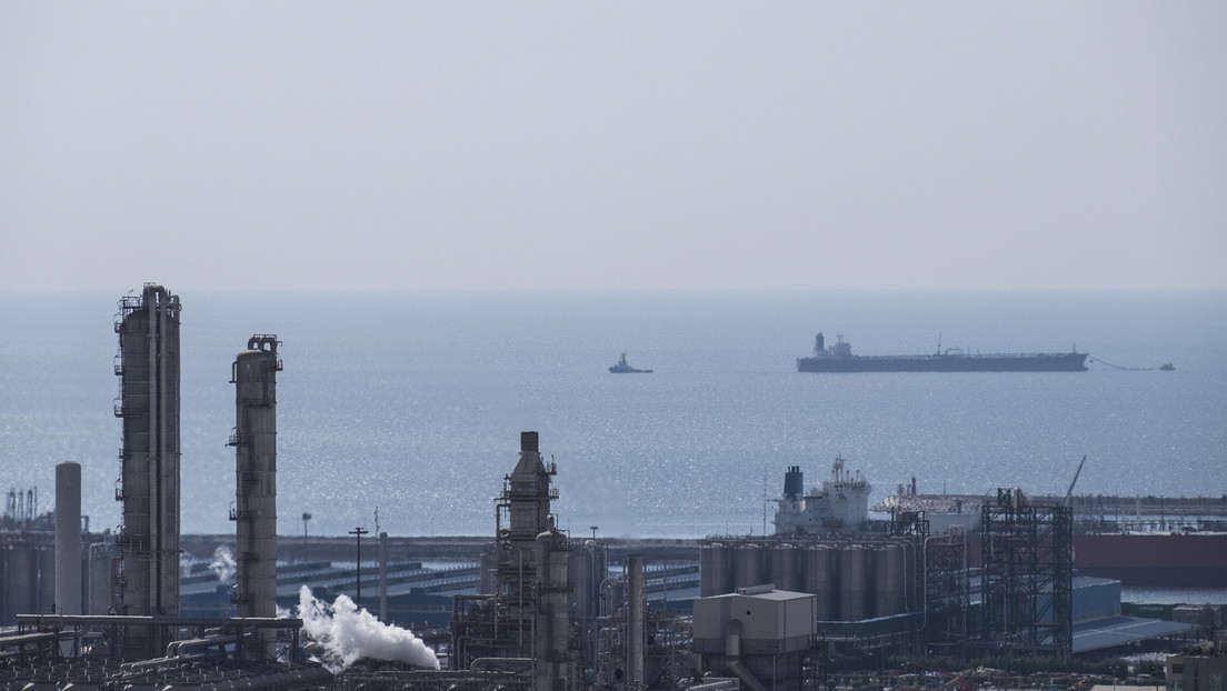 EE.UU. advierte a sus embarcaciones en el golfo Pérsico ante una "posible acción iraní contra los intereses marítimos del país"