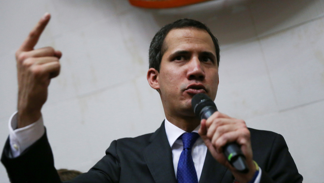 Guaidó ignora a la nueva directiva de la Asamblea Nacional y se juramenta de nuevo como 'presidente encargado' de Venezuela