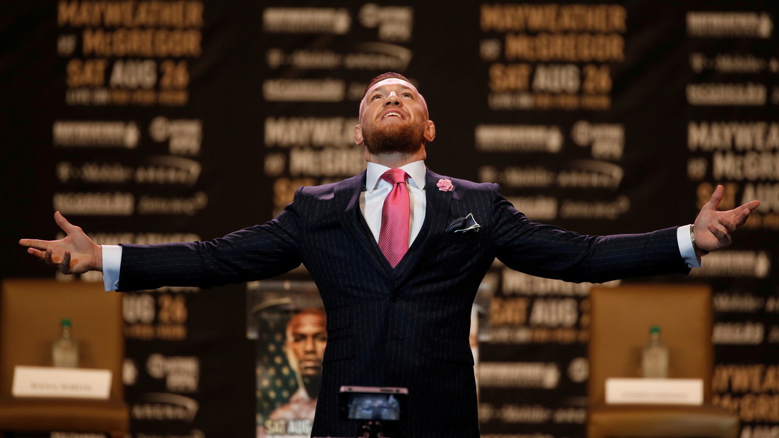 Calentando motores: McGregor promete "crear magia" en su duelo contra Cerrone (VIDEO)