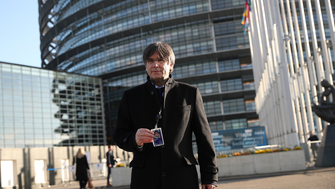 Puigdemont se estrena como eurodiputado: ¿cuál es la situación jurídica de los líderes independentistas catalanes?