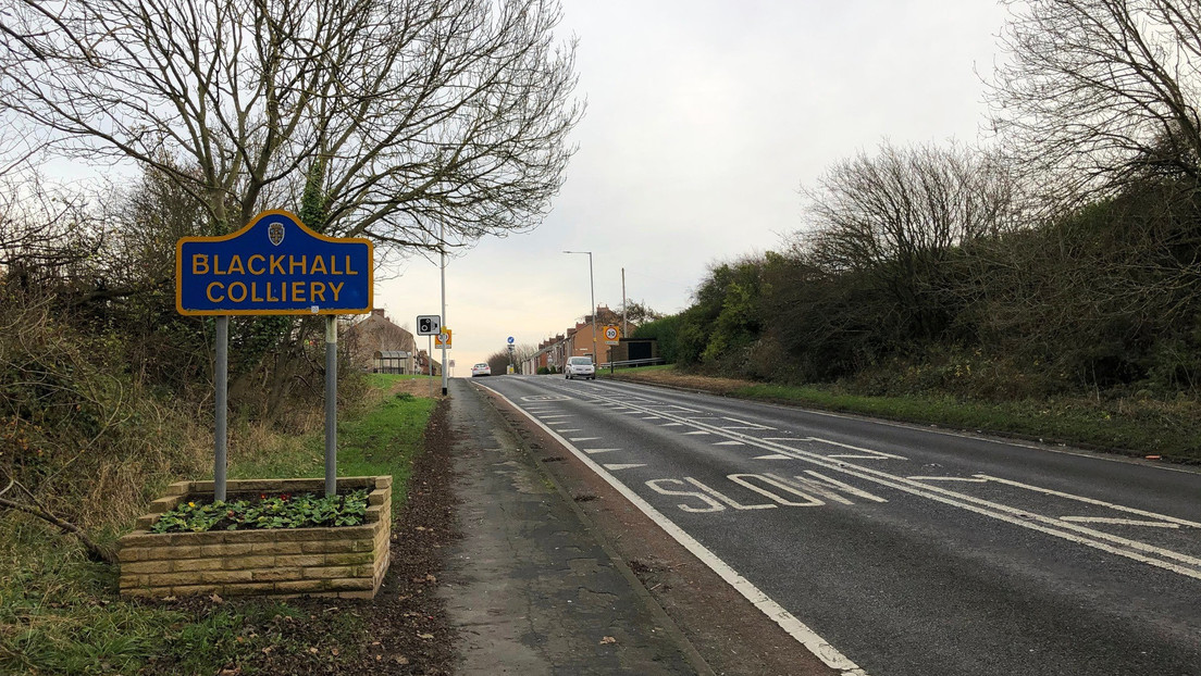 Descubren quién estuvo dejando paquetes de dinero en un pueblo británico durante cinco años