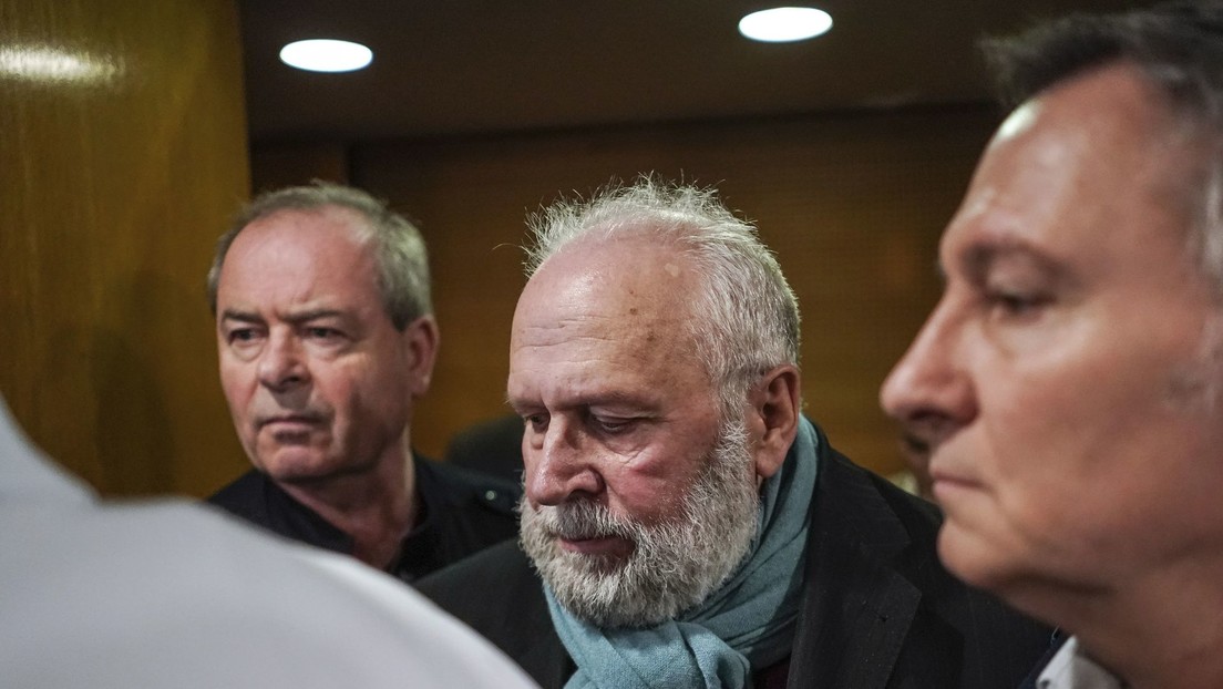 Comienza el juicio al exsacerdote francés que abusó sexualmente de "cuatro a cinco niños por semana" durante 20 años