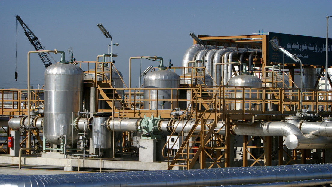 Zarif insta a Nueva Delhi a desafiar las sanciones de EE.UU. y reanudar la compra de petróleo iraní