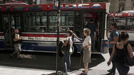 El Gobierno de Argentina anuncia el congelamiento de las tarifas del transporte urbano por 120 días